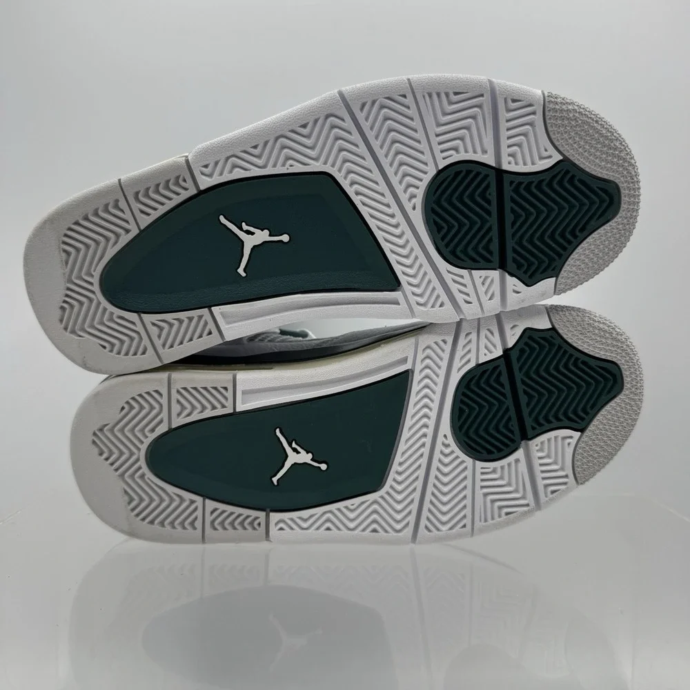 Brand New Nike Air Jordan IV 4 Retro Oxidized Green B-GRADE FQ8213-103 Size 4.5Y